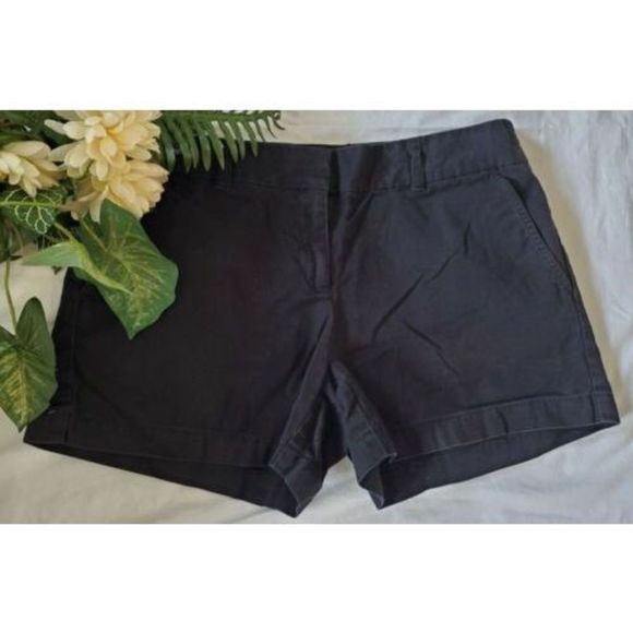 Ann Taylor Loft Black Women's  Chino Shorts SZ 4 Mini Shorts - Picture 1 of 6
